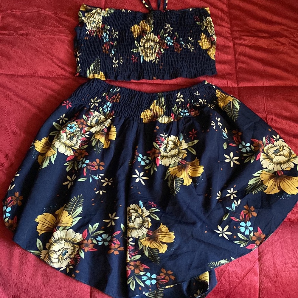 Tube Top &Short Set - Picture 5 of 7